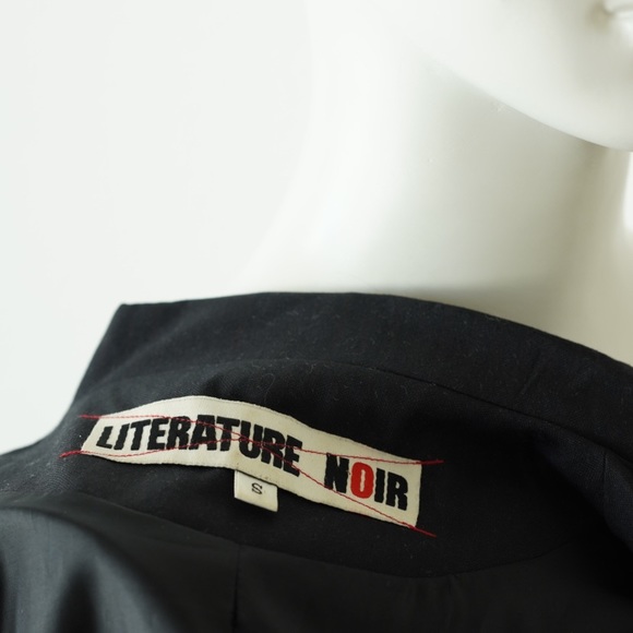 Literature Noir Pinstripe Deep Navy Blazer - Size Small *vintage* - Picture 8 of 9